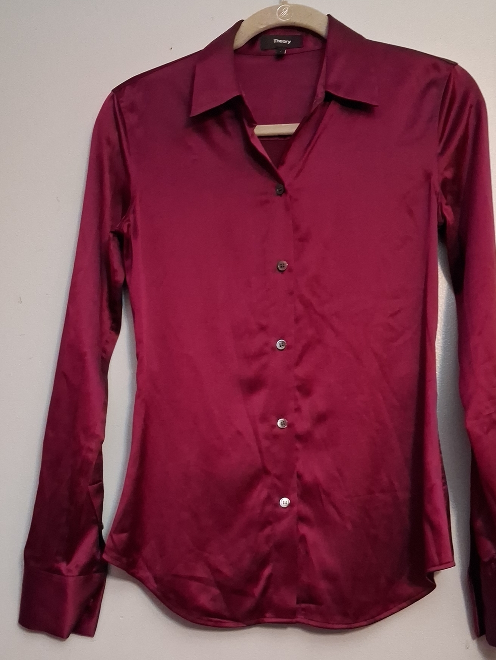 Theory Size (P) Small Women's 93% Silk Satin Button-Up Blouse in Burgundy. - Picture 3 of 15